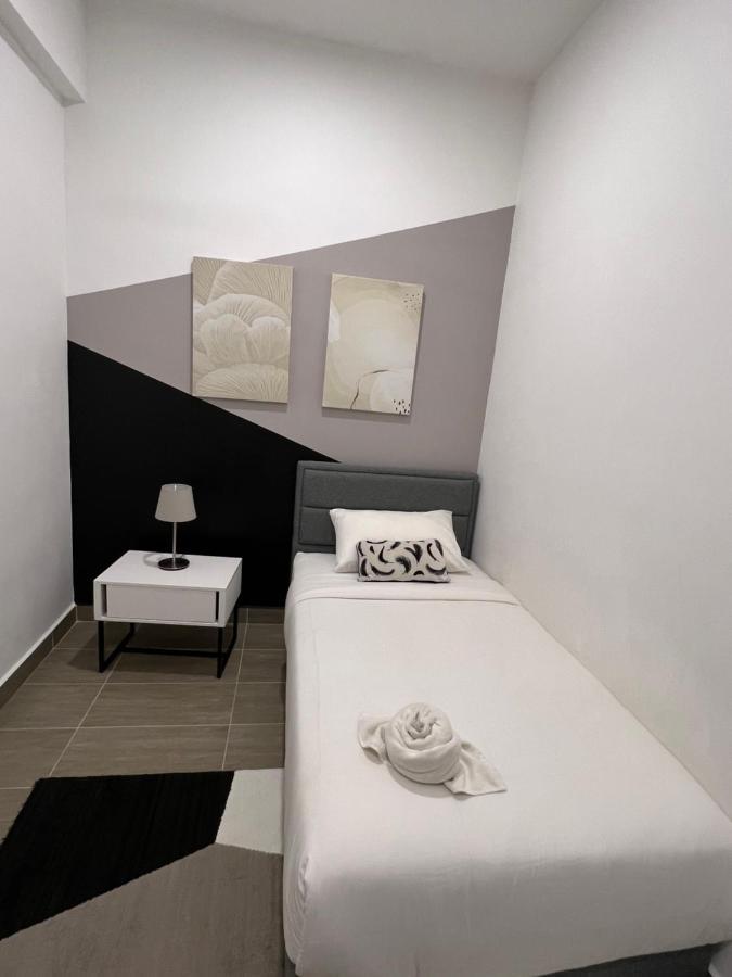 JsAdli Suite TROIKA RESIDENCE Kota Bharu Bagian luar foto